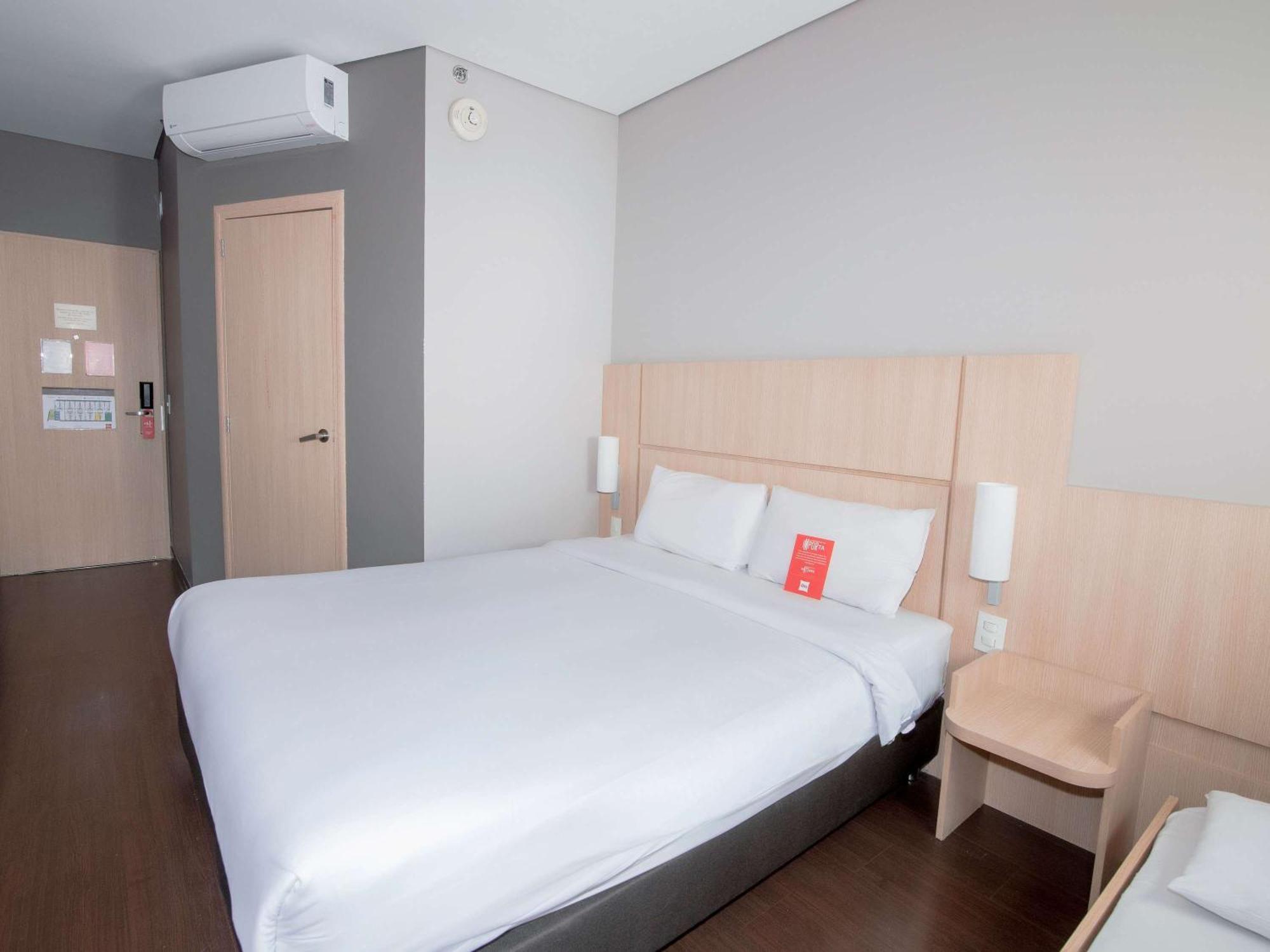 Ibis Medellin Hotel Buitenkant foto