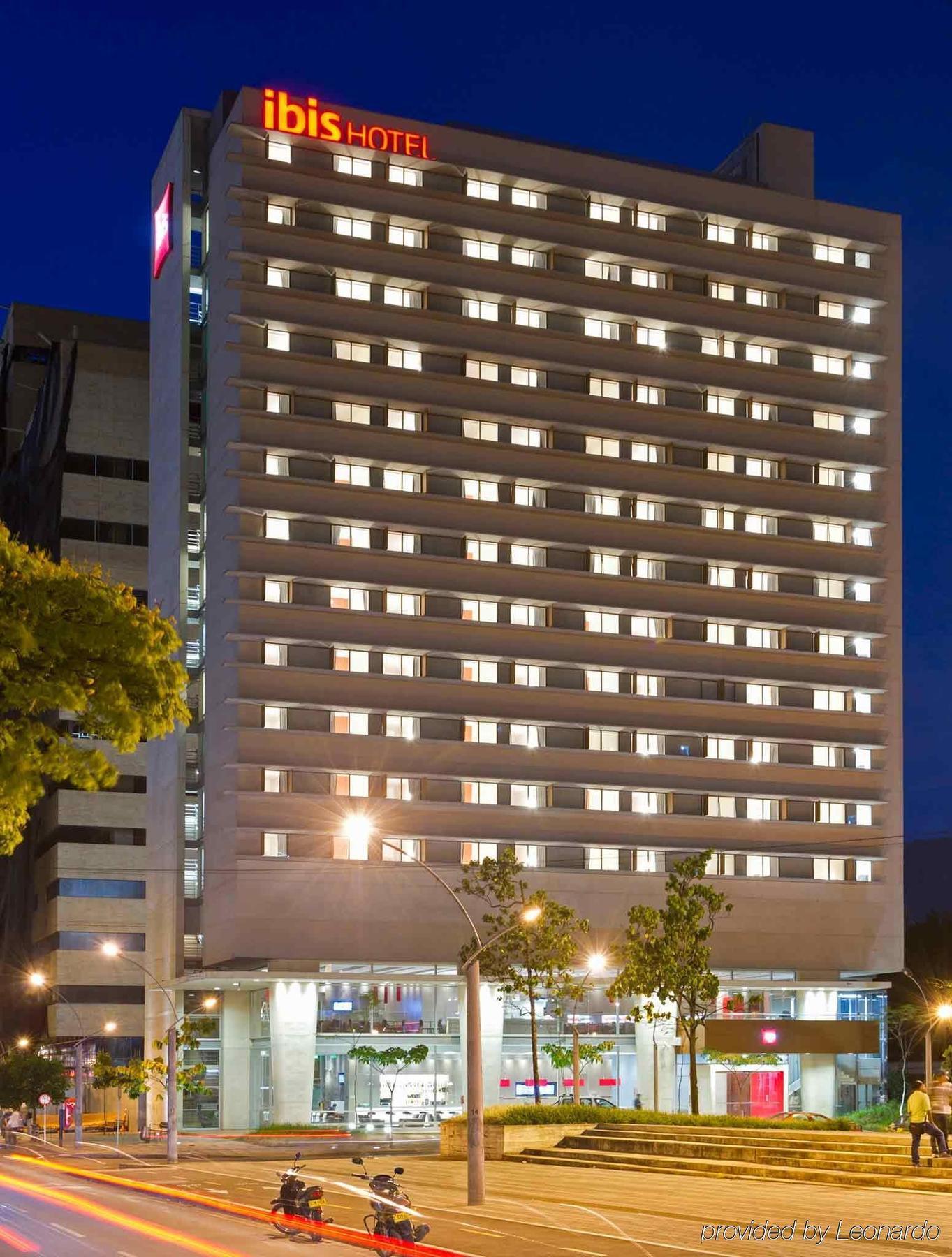 Ibis Medellin Hotel Buitenkant foto