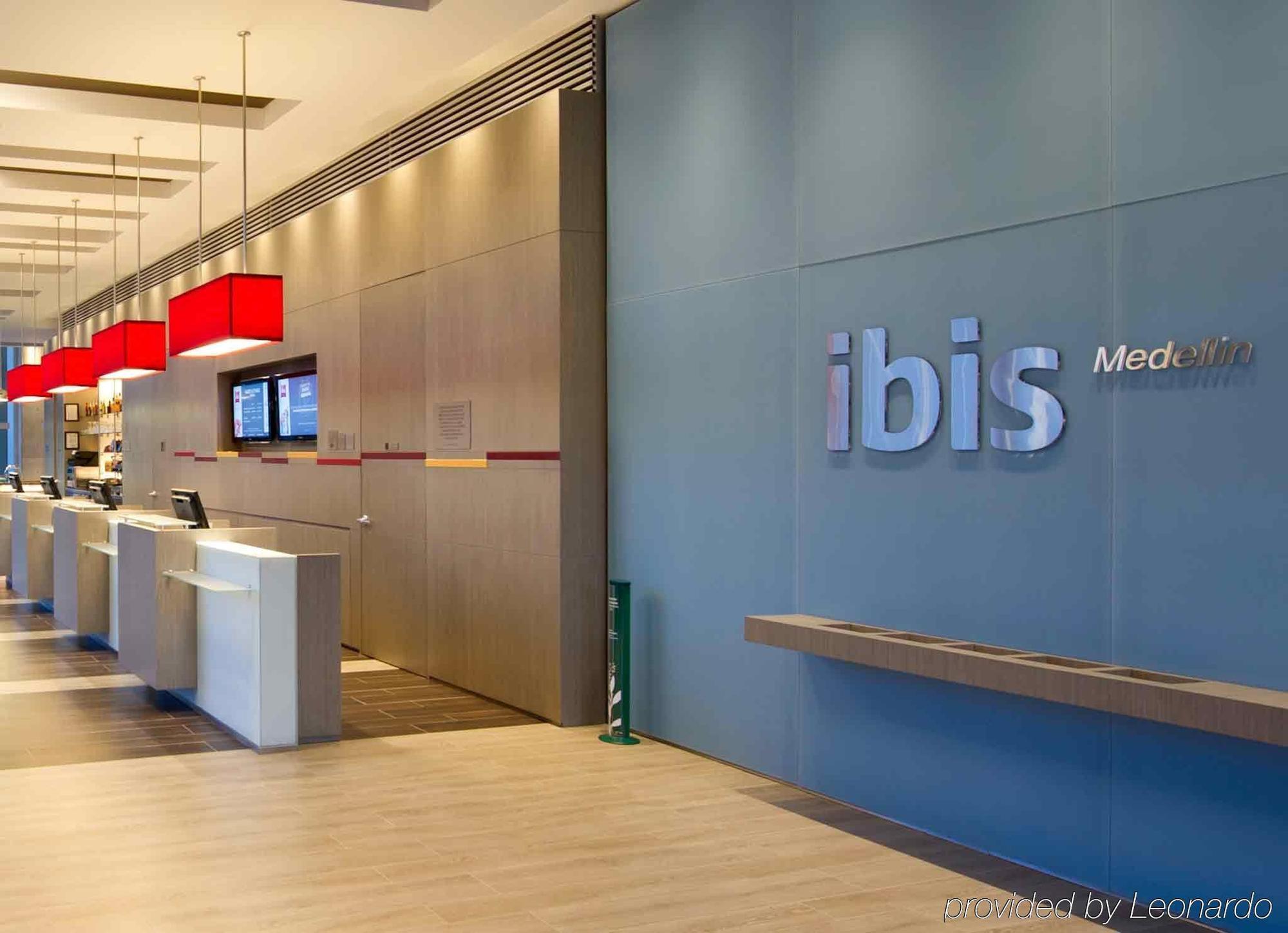 Ibis Medellin Hotel Buitenkant foto